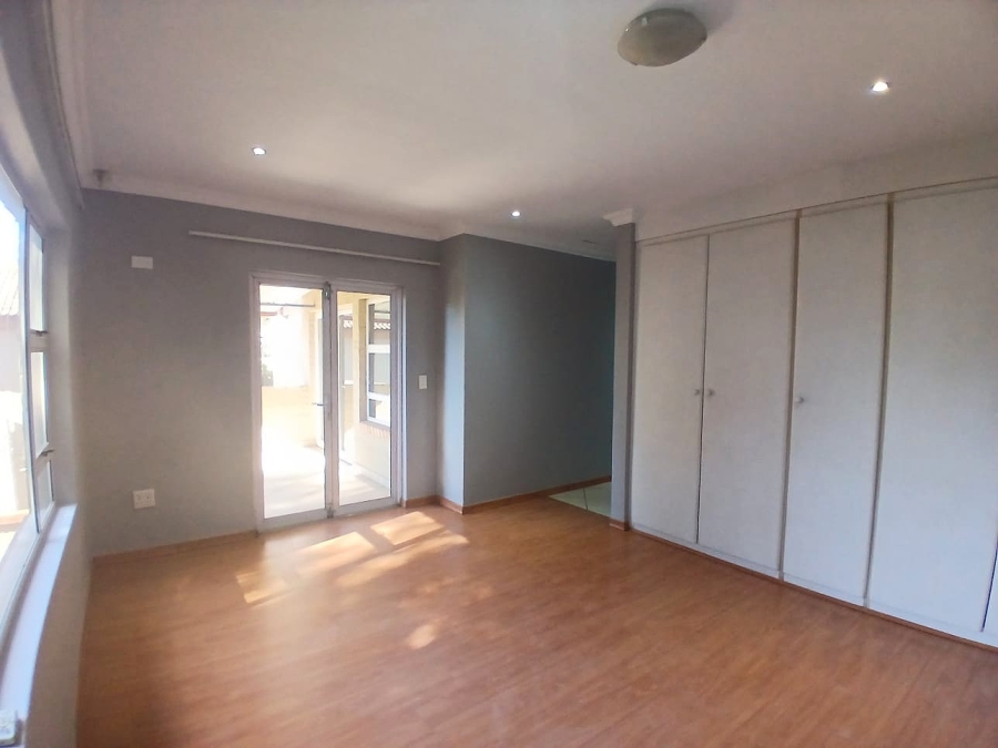 To Let 4 Bedroom Property for Rent in Lynnwood Gauteng