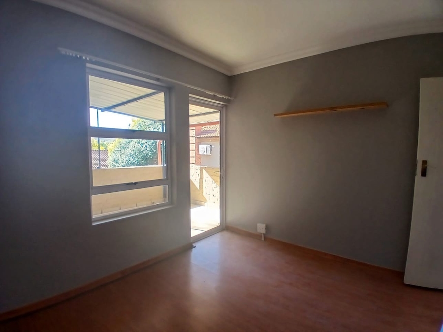 To Let 4 Bedroom Property for Rent in Lynnwood Gauteng