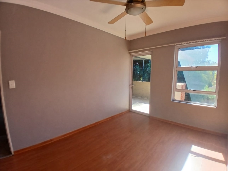 To Let 4 Bedroom Property for Rent in Lynnwood Gauteng