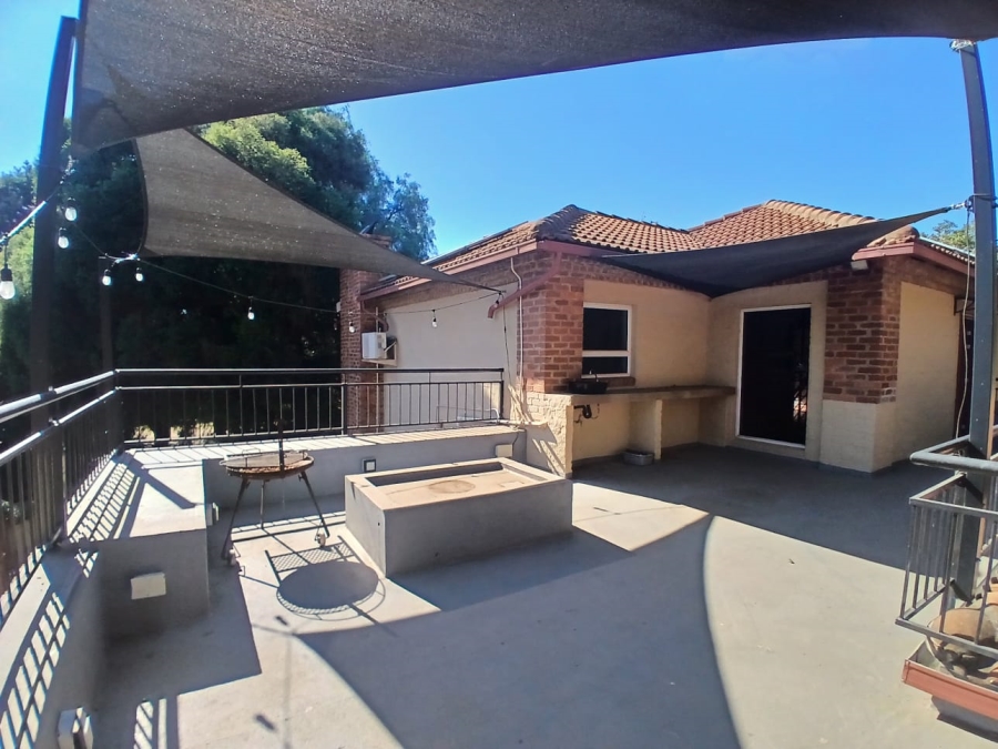 To Let 4 Bedroom Property for Rent in Lynnwood Gauteng