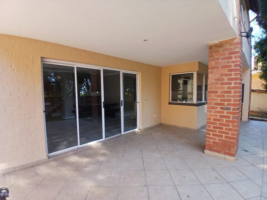 To Let 4 Bedroom Property for Rent in Lynnwood Gauteng