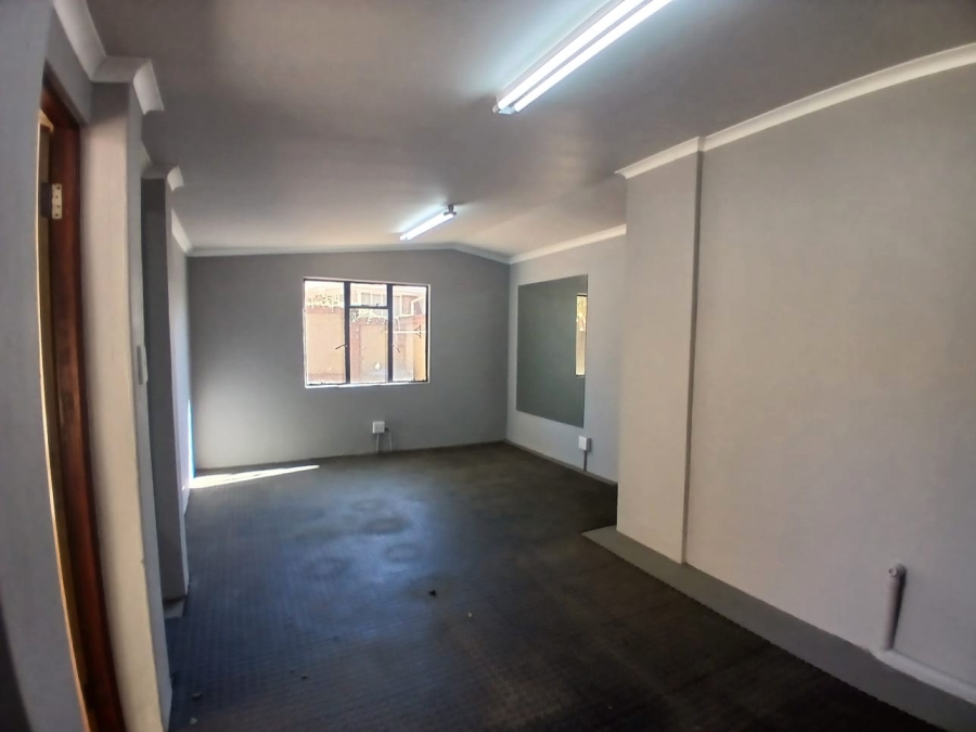 To Let 4 Bedroom Property for Rent in Lynnwood Gauteng