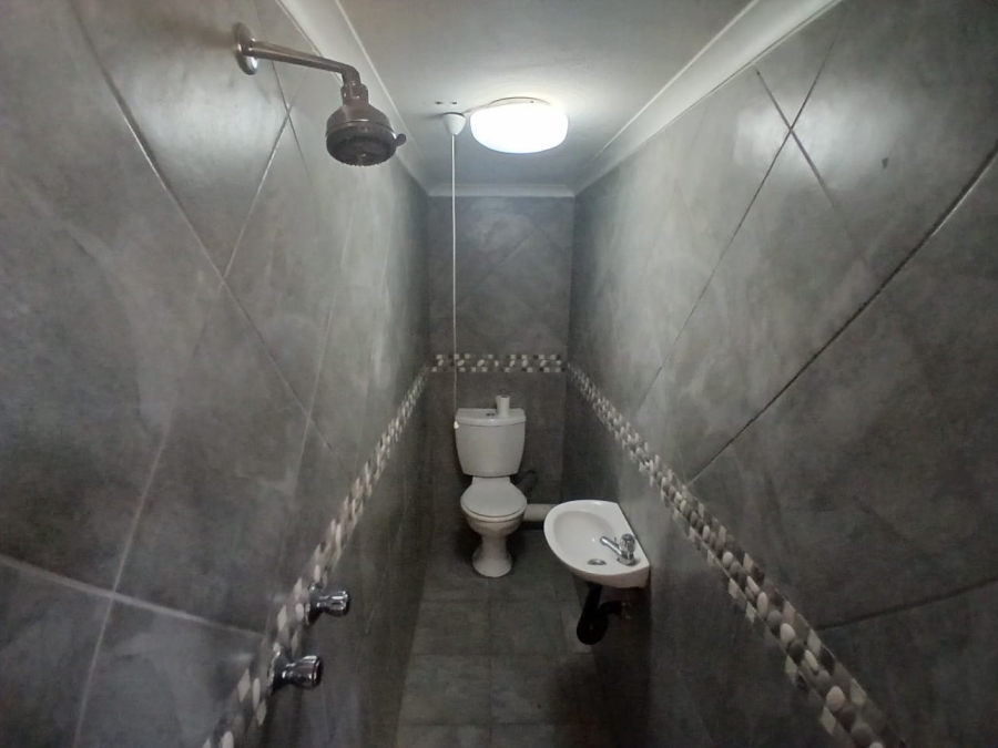 To Let 4 Bedroom Property for Rent in Lynnwood Gauteng