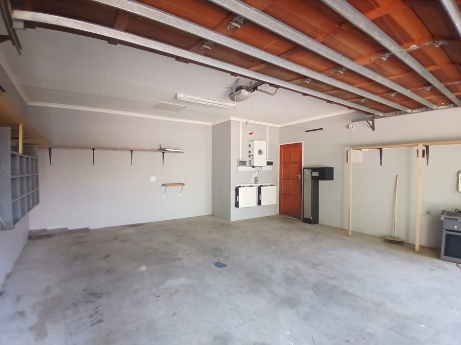 To Let 4 Bedroom Property for Rent in Lynnwood Gauteng