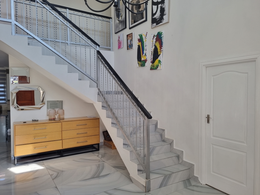 4 Bedroom Property for Sale in Willow Acres Ext 10 Gauteng