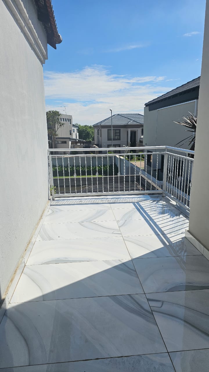 4 Bedroom Property for Sale in Willow Acres Ext 10 Gauteng