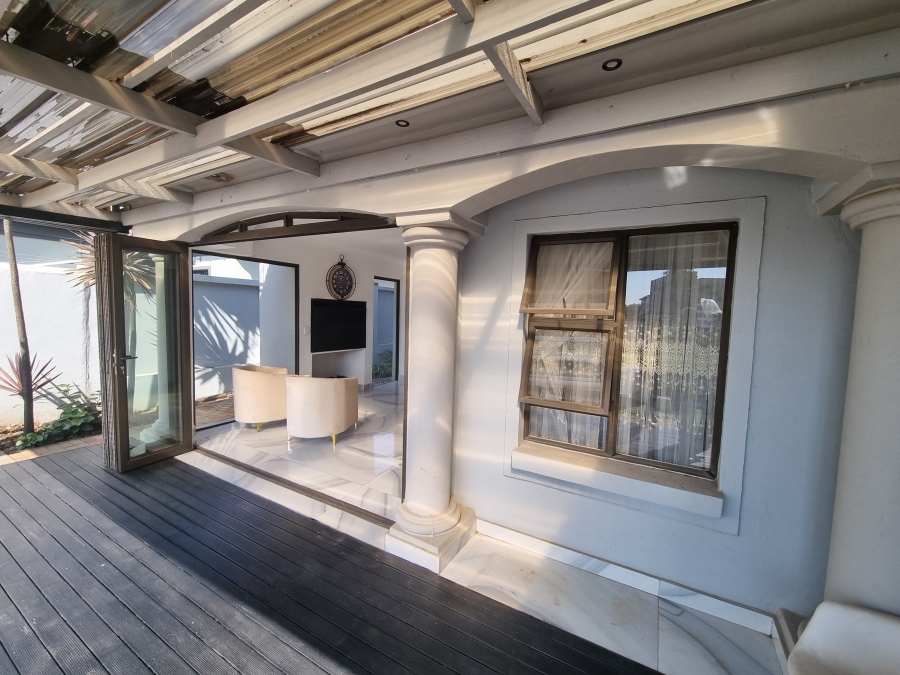 4 Bedroom Property for Sale in Willow Acres Ext 10 Gauteng