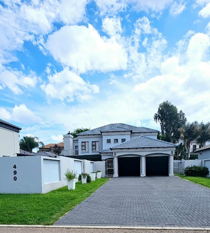 4 Bedroom Property for Sale in Willow Acres Ext 10 Gauteng