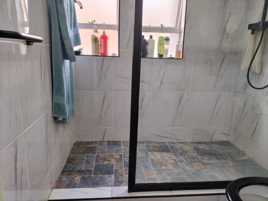 3 Bedroom Property for Sale in Breaunanda Gauteng