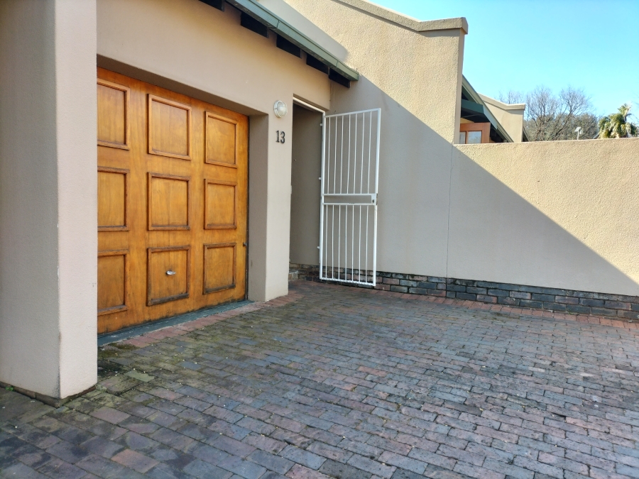 2 Bedroom Property for Sale in Noordheuwel Gauteng