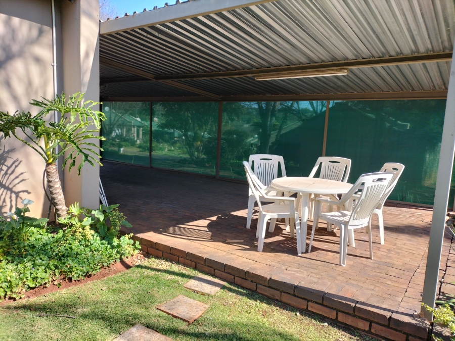 2 Bedroom Property for Sale in Noordheuwel Gauteng