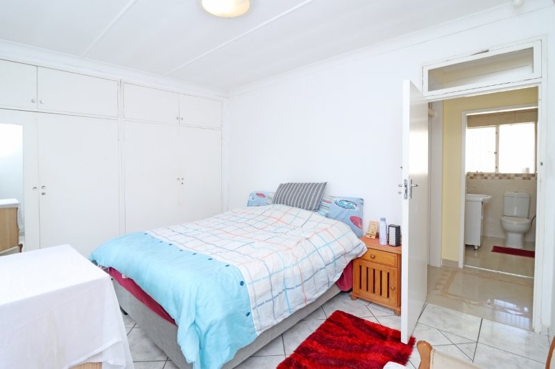 3 Bedroom Property for Sale in Robindale Gauteng