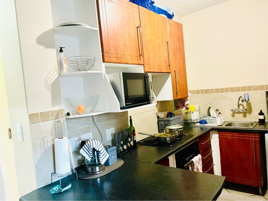 2 Bedroom Property for Sale in Erand Gardens Gauteng
