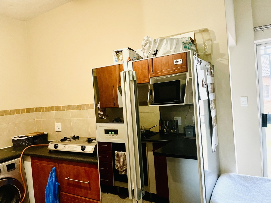2 Bedroom Property for Sale in Erand Gardens Gauteng