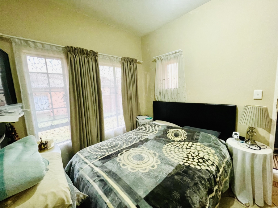 2 Bedroom Property for Sale in Erand Gardens Gauteng