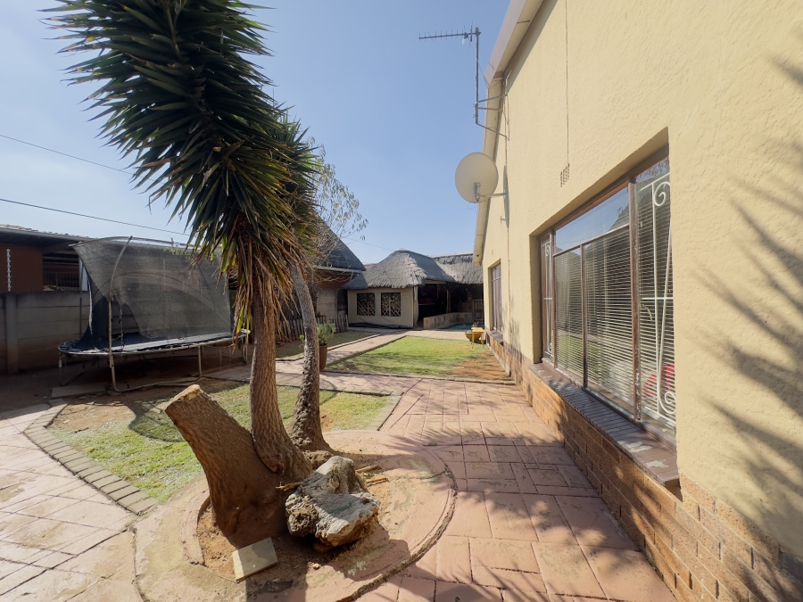 4 Bedroom Property for Sale in Florentia Gauteng