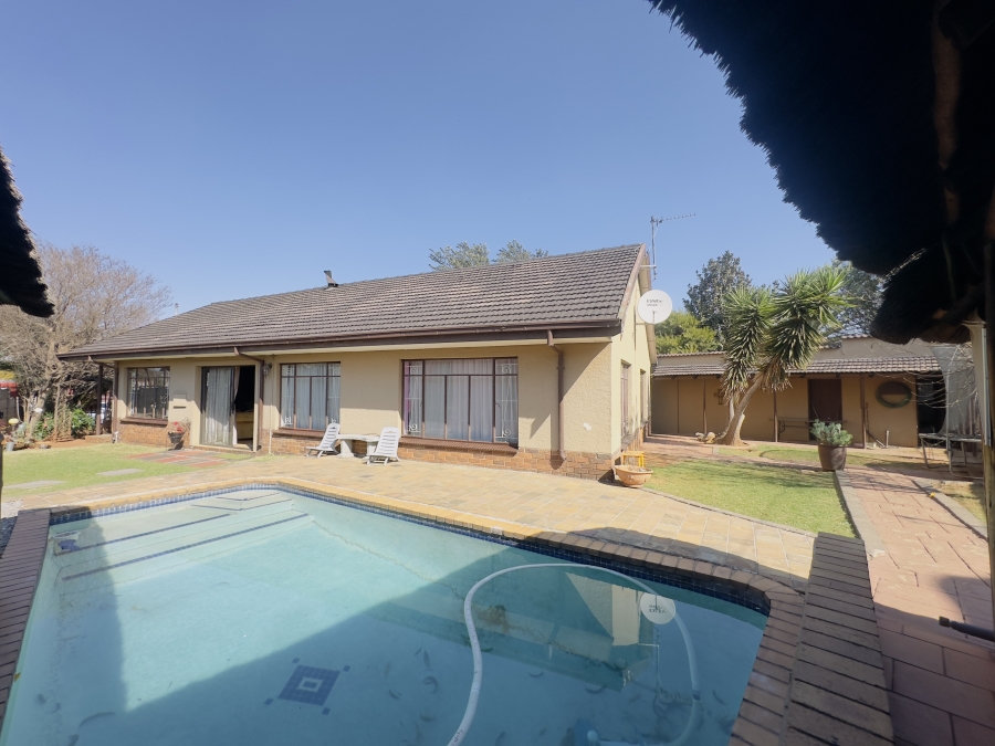 4 Bedroom Property for Sale in Florentia Gauteng