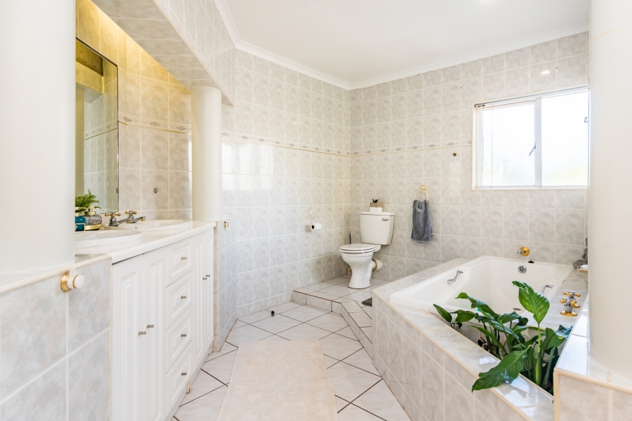 To Let 4 Bedroom Property for Rent in Noordheuwel Gauteng
