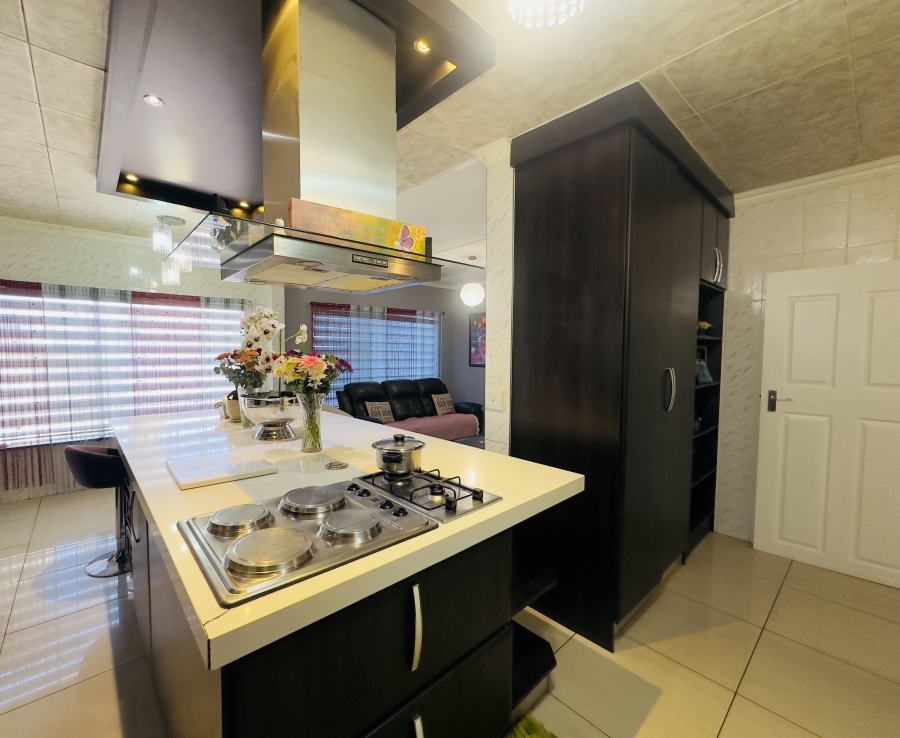 4 Bedroom Property for Sale in Albemarle Gauteng