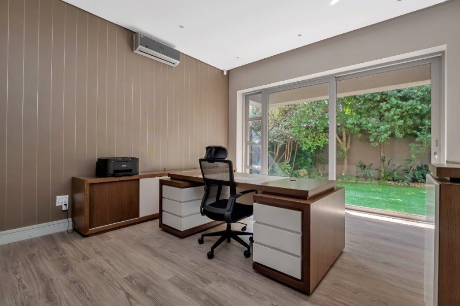 To Let 5 Bedroom Property for Rent in Morningside Gauteng
