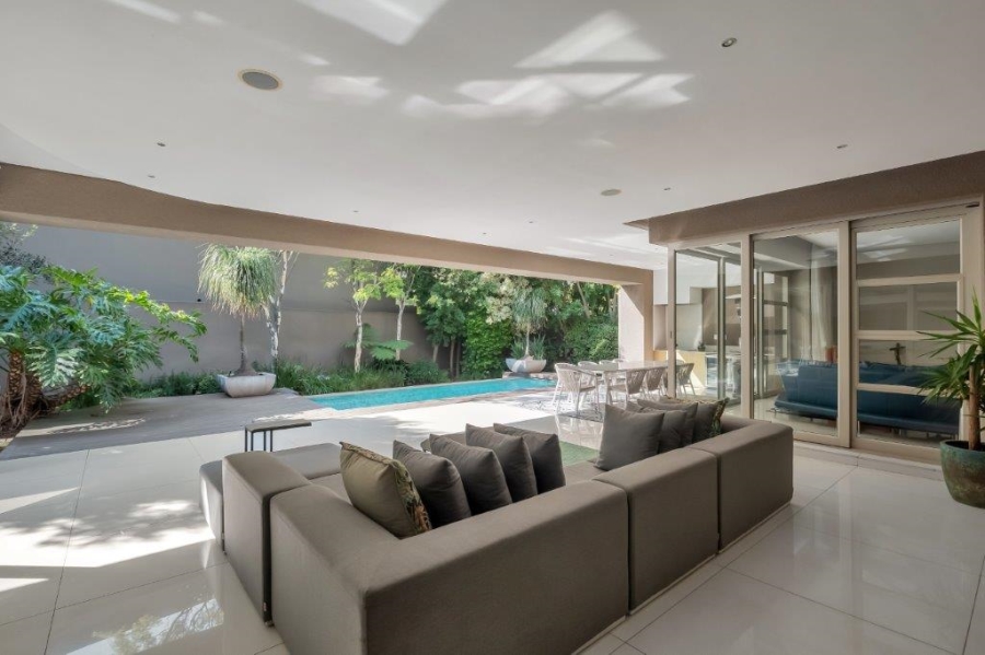 To Let 5 Bedroom Property for Rent in Morningside Gauteng