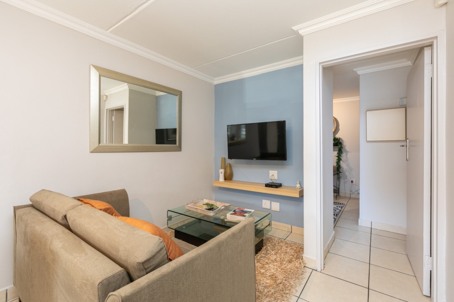 To Let 1 Bedroom Property for Rent in Sandown Gauteng