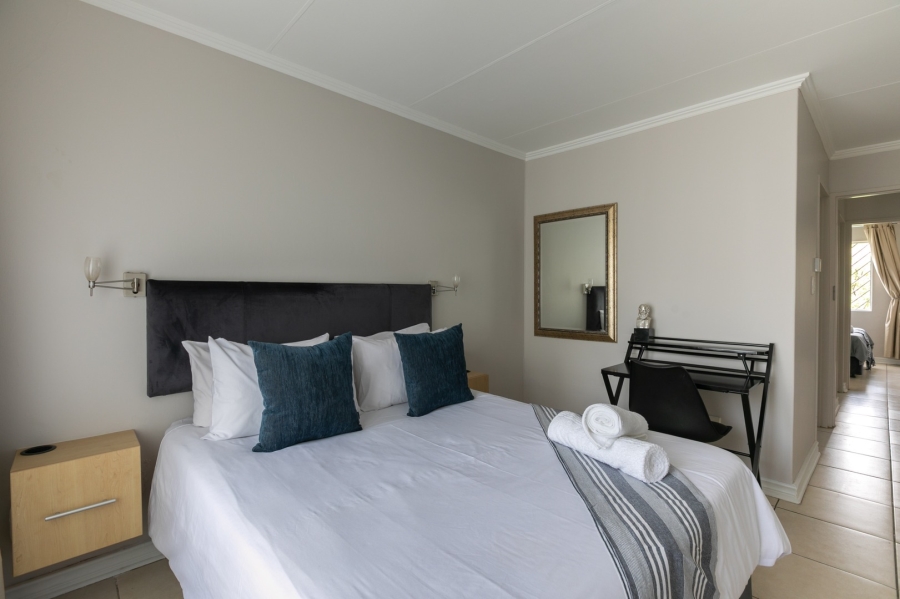 To Let 2 Bedroom Property for Rent in Sandown Gauteng
