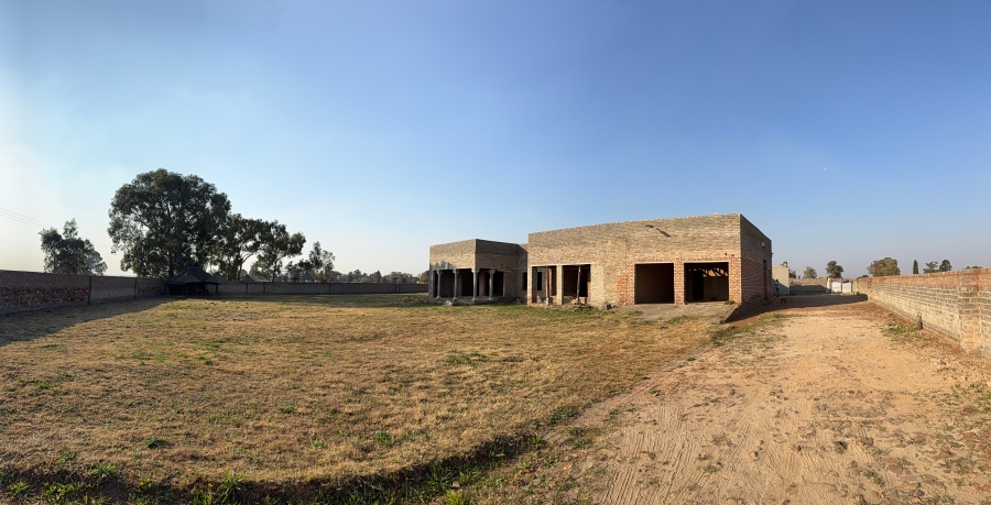 5 Bedroom Property for Sale in Ironsyde A H Gauteng