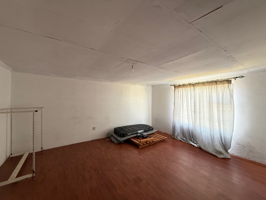 5 Bedroom Property for Sale in Ironsyde A H Gauteng