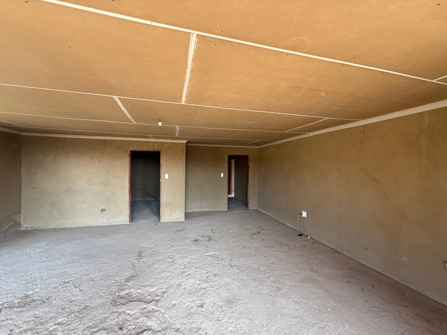 5 Bedroom Property for Sale in Ironsyde A H Gauteng