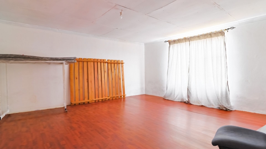 5 Bedroom Property for Sale in Ironsyde A H Gauteng