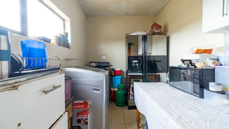 5 Bedroom Property for Sale in Ironsyde A H Gauteng