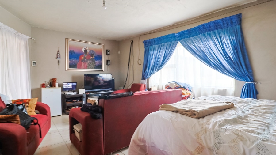 5 Bedroom Property for Sale in Ironsyde A H Gauteng