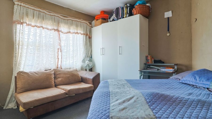 5 Bedroom Property for Sale in Ironsyde A H Gauteng