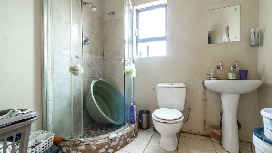 5 Bedroom Property for Sale in Ironsyde A H Gauteng