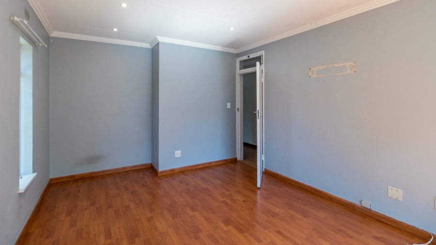 To Let 3 Bedroom Property for Rent in Vorna Valley Gauteng