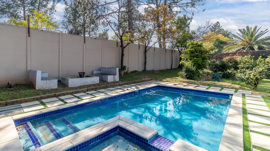 To Let 3 Bedroom Property for Rent in Vorna Valley Gauteng