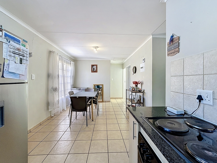 To Let 2 Bedroom Property for Rent in Equestria Gauteng
