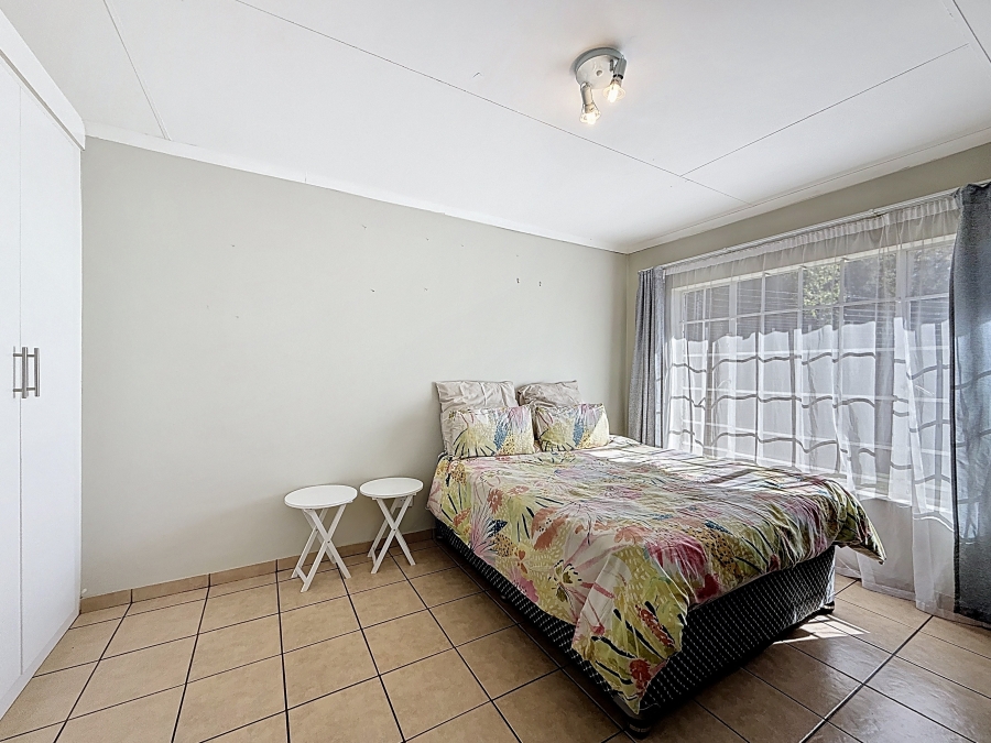 To Let 2 Bedroom Property for Rent in Equestria Gauteng