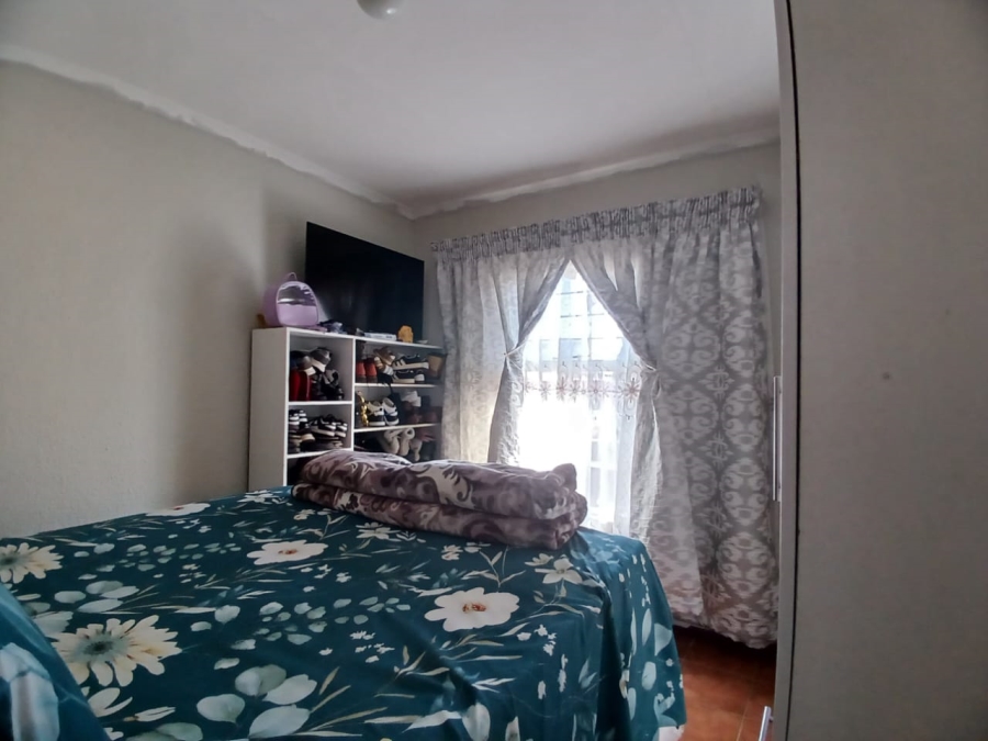 2 Bedroom Property for Sale in Aureus Gauteng