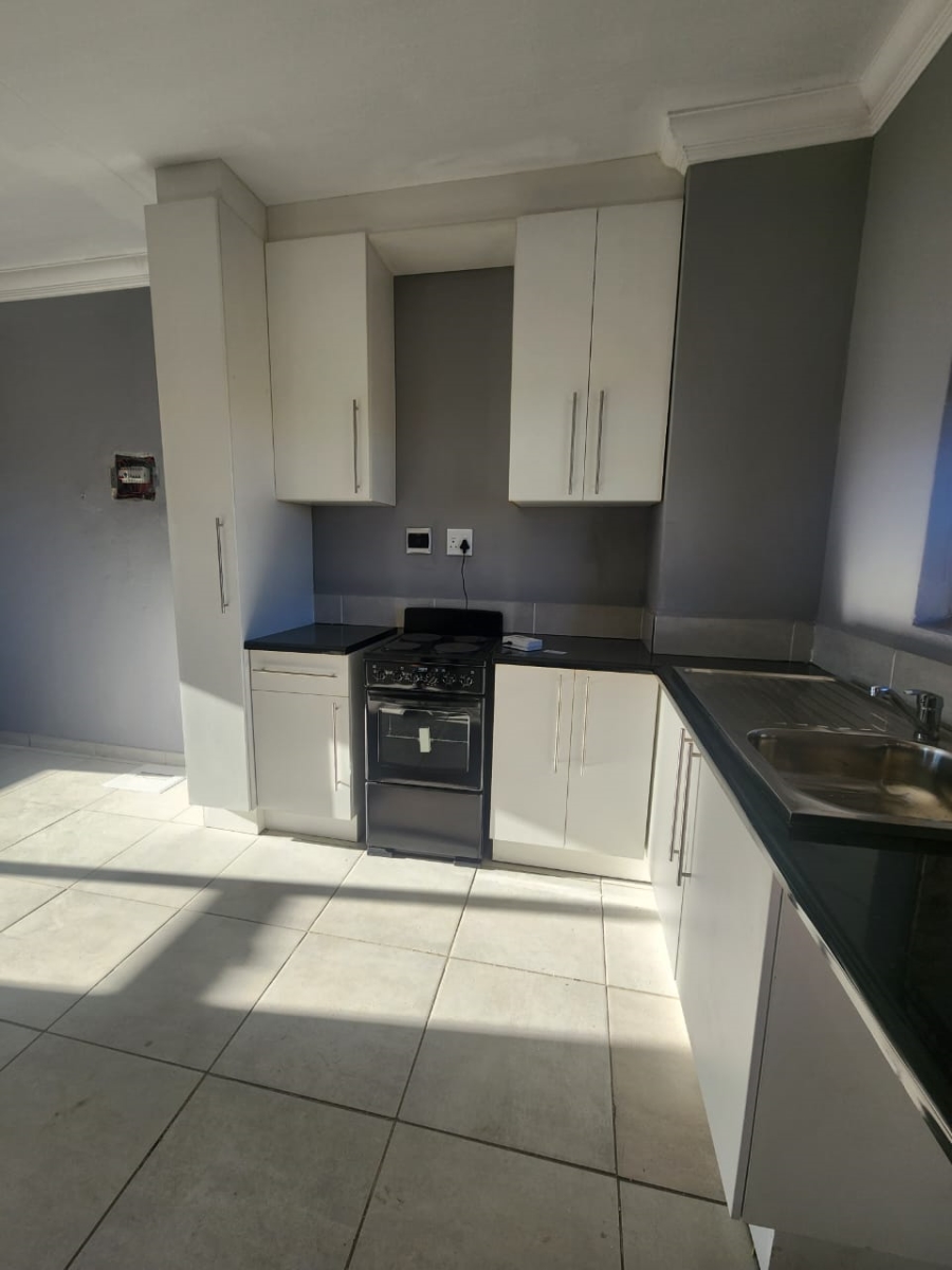 To Let 1 Bedroom Property for Rent in Norkem Park Gauteng