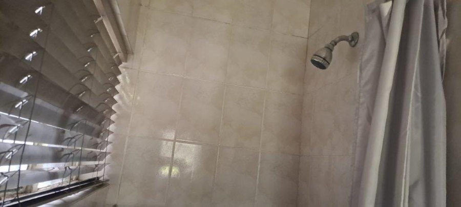 To Let 1 Bedroom Property for Rent in Glenhazel Gauteng