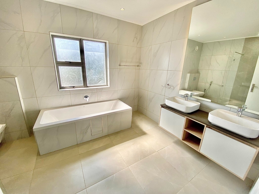 To Let 3 Bedroom Property for Rent in Parkwood Gauteng