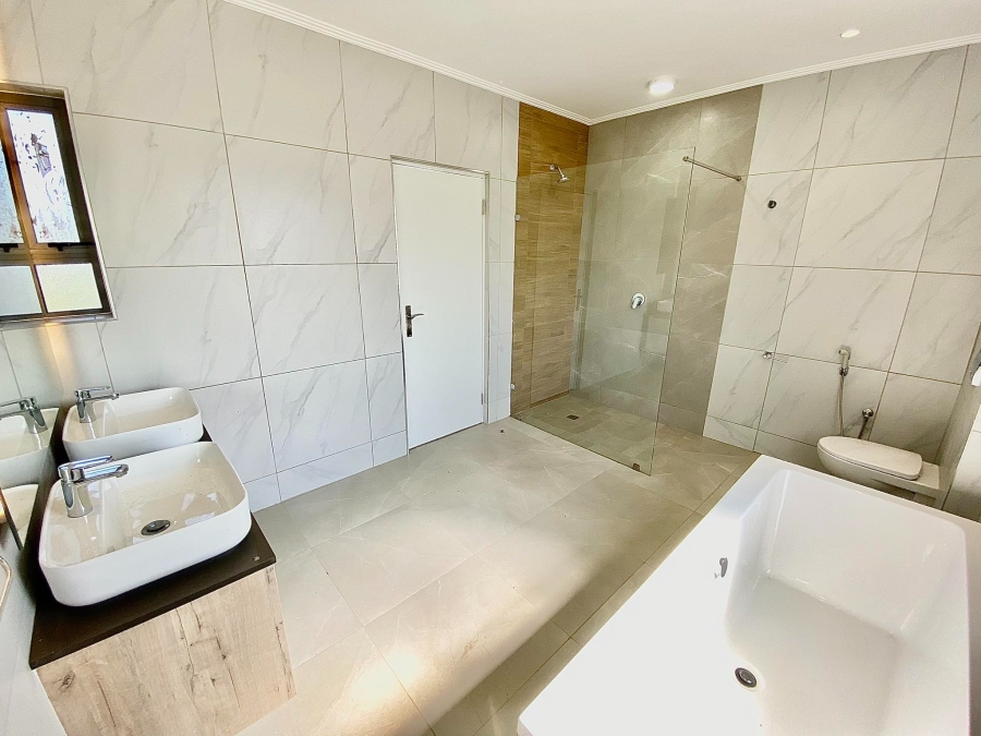 To Let 3 Bedroom Property for Rent in Parkwood Gauteng