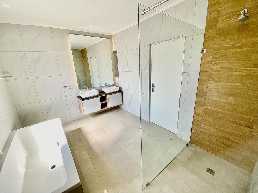 To Let 3 Bedroom Property for Rent in Parkwood Gauteng