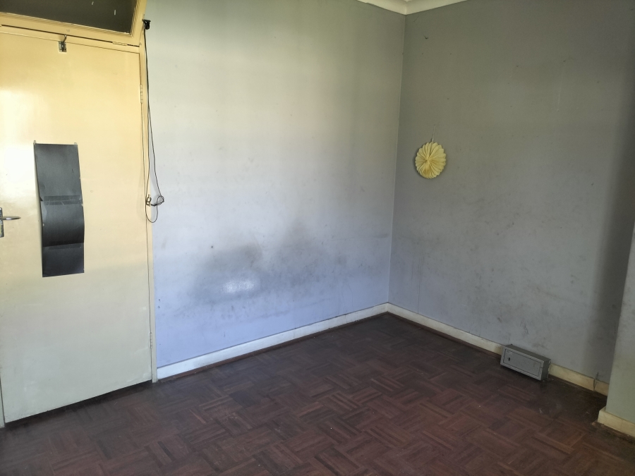 4 Bedroom Property for Sale in Florida Lake Gauteng