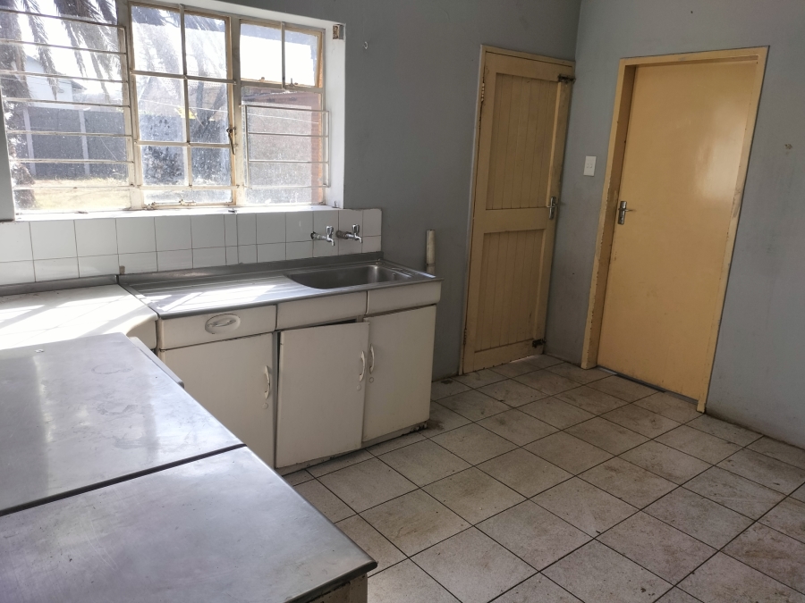 4 Bedroom Property for Sale in Florida Lake Gauteng