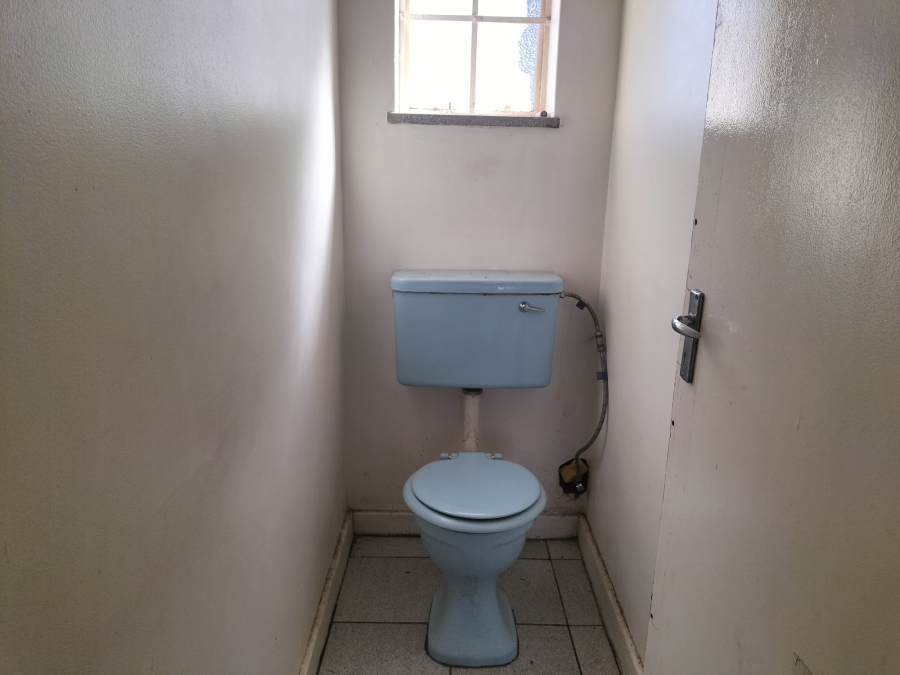 4 Bedroom Property for Sale in Florida Lake Gauteng