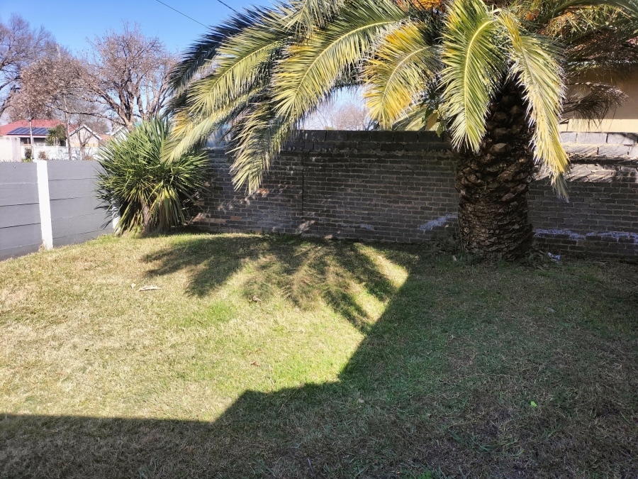 4 Bedroom Property for Sale in Florida Lake Gauteng