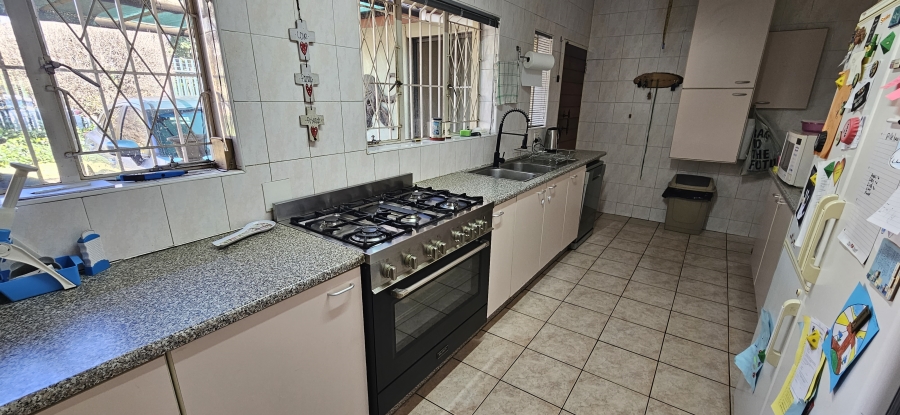 4 Bedroom Property for Sale in South Crest Gauteng
